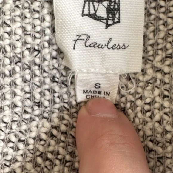 Women Flawless Boutique Drape Front Cardigan Jacket Gray Grey Size Small - Picture 4 of 4